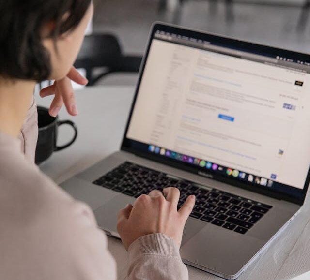 Building Unshakeable SEO Authority: E-E-A-T Signals Google Rewards in 2025 and Beyond