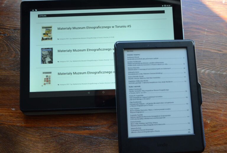 KIndle and tablet placed on a tablet