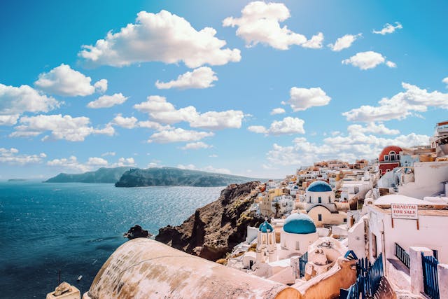 Off-the-Grid Escapes: Small-Town Travel Without the Tourist Trap