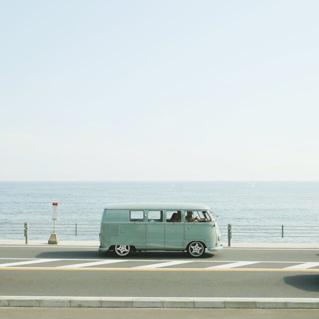How to Travel with Kids: Stress‑Free Family Vacation Plans